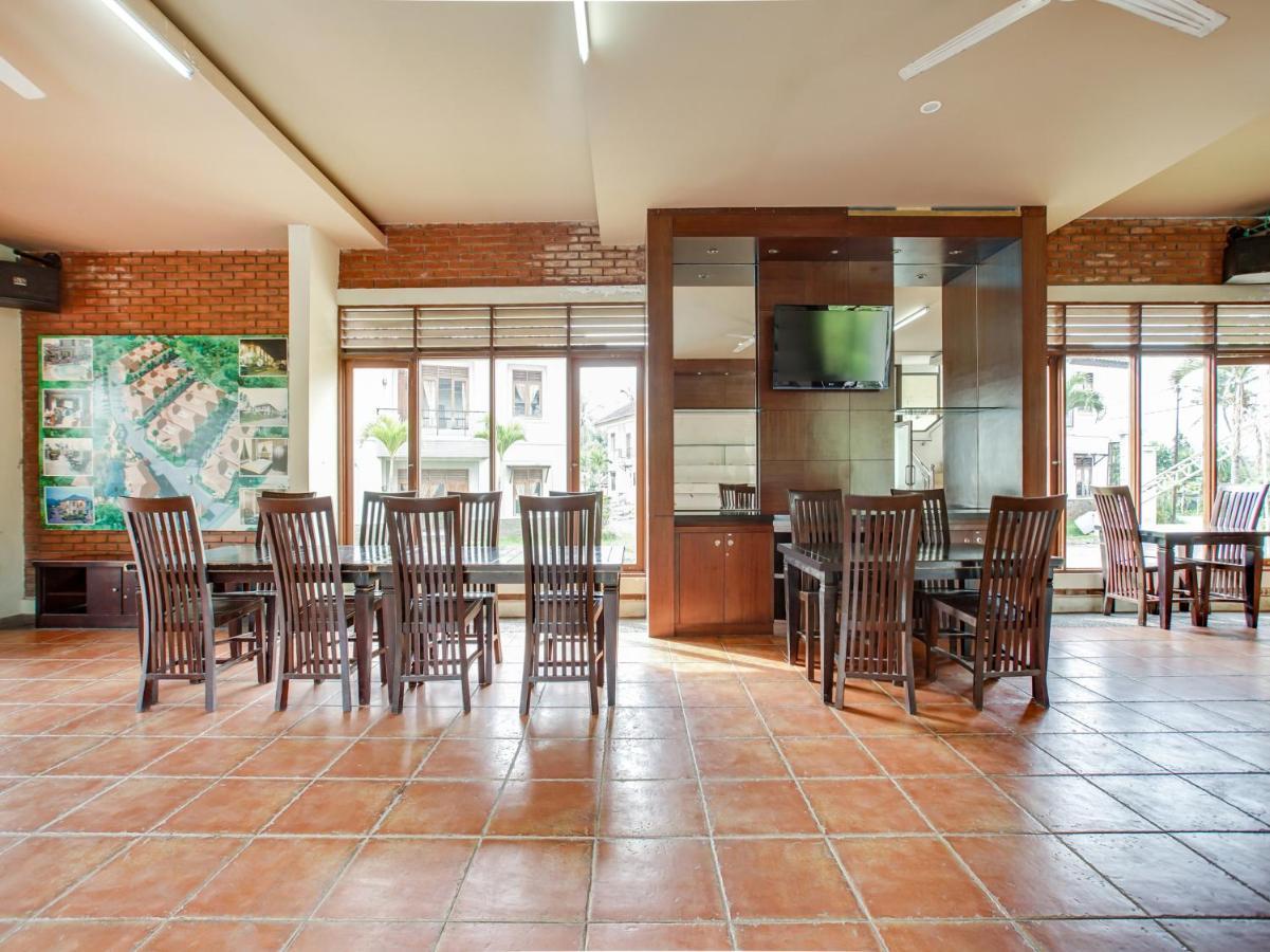 Oyo 3896 Villa Pesona Wisata Puncak Чіанджур Екстер'єр фото
